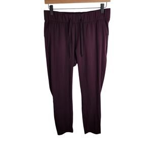 Lululemon On The Fly Pant 28" Black Cherry Women's‎ Size 6